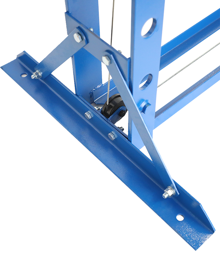 Air/Hydraulic Press 50,000kg