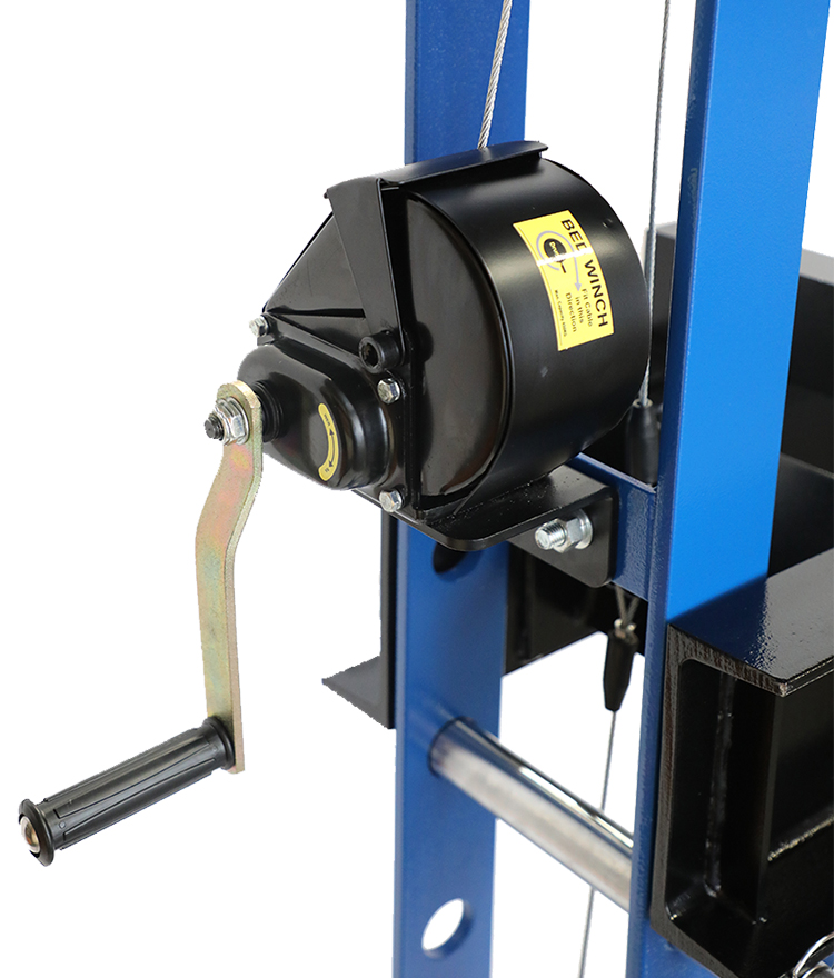 Air/Hydraulic Press 50,000kg